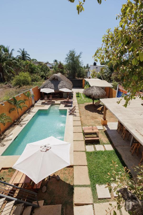 Surfnest Tamarindos Hostel Brisas de Zicatela Exterior photo